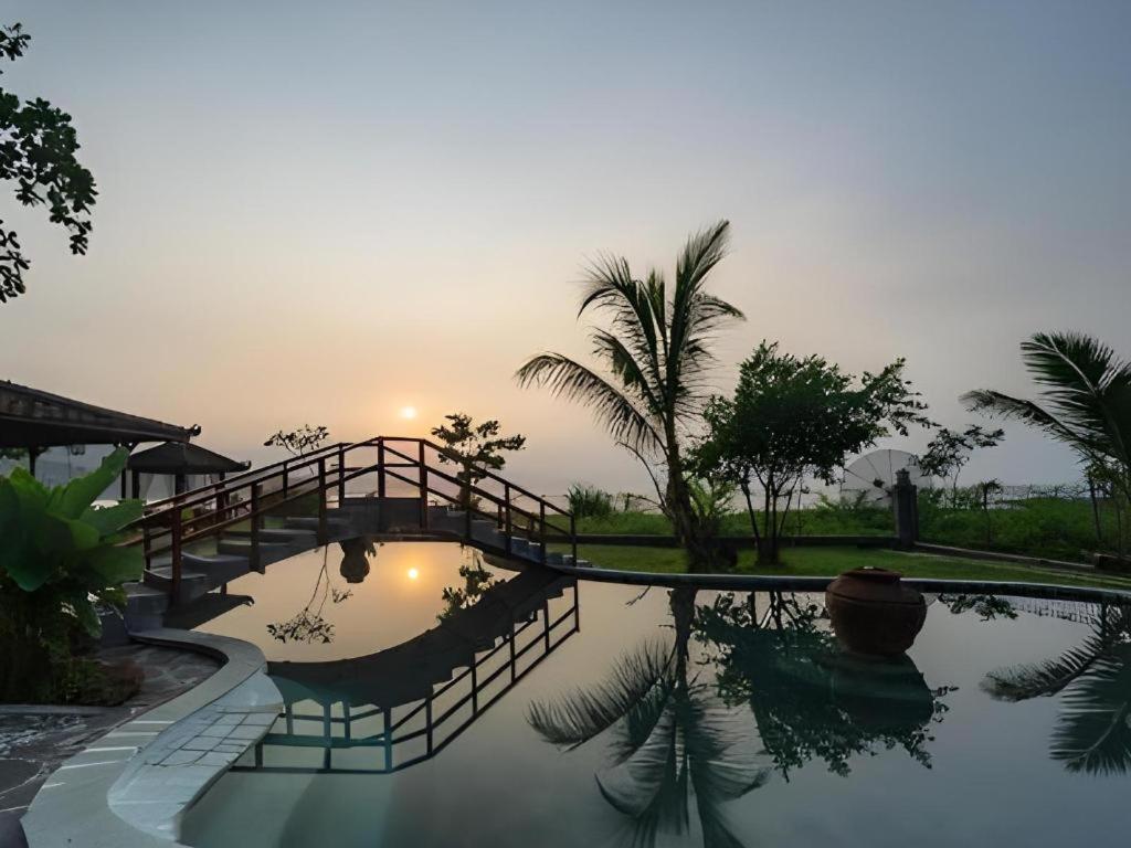 Ketapang Resort Karanghawu Exterior photo