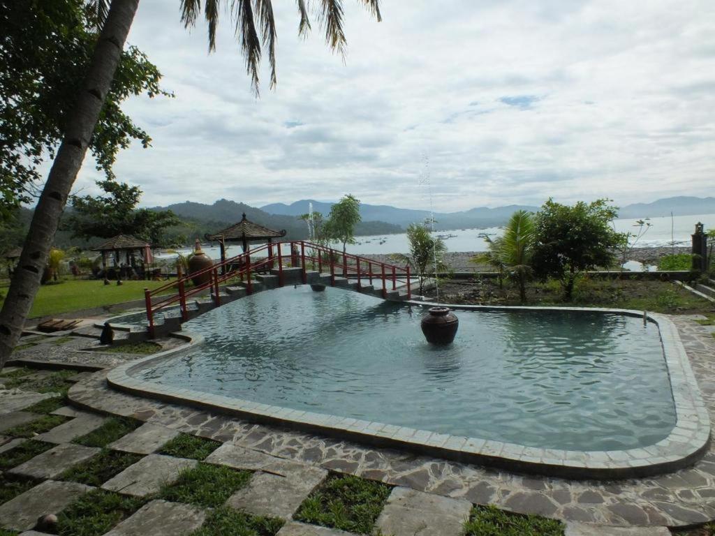 Ketapang Resort Karanghawu Exterior photo