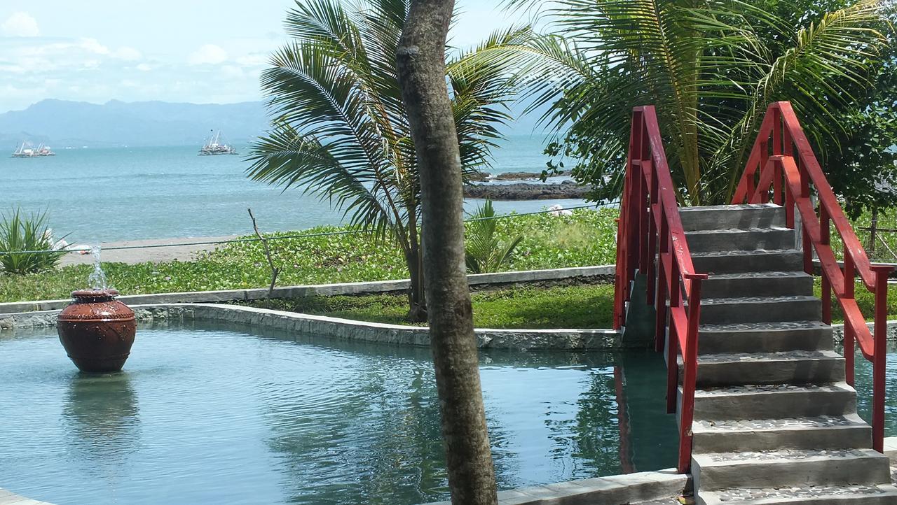 Ketapang Resort Karanghawu Exterior photo