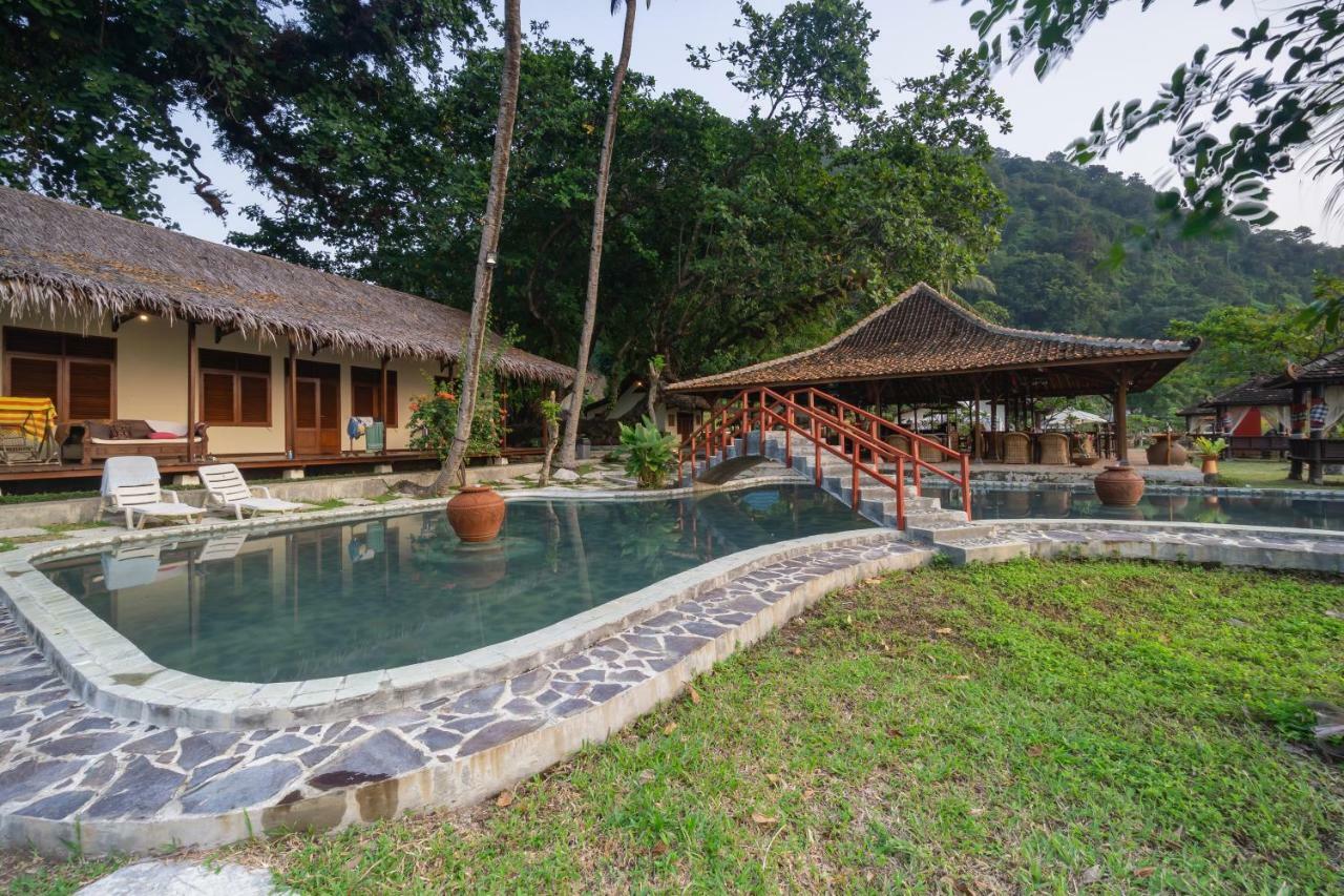 Ketapang Resort Karanghawu Exterior photo